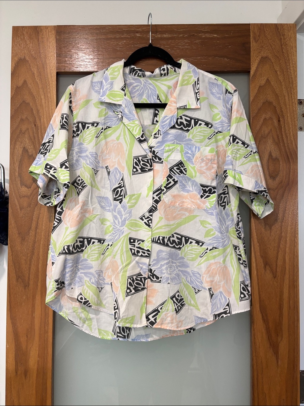 Vintage Floral Button-Down Shirt in Pastel Peach, Lilac & Mint
